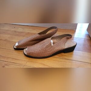 Walking Cradles Woven Slingback Sandals in Tan